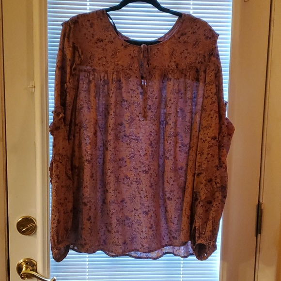 Top - Picture 1 of 3